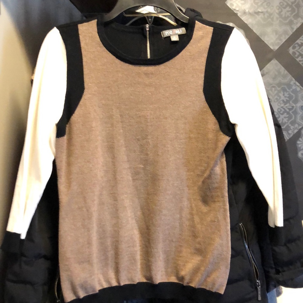 Roz & Ali Med Blouse